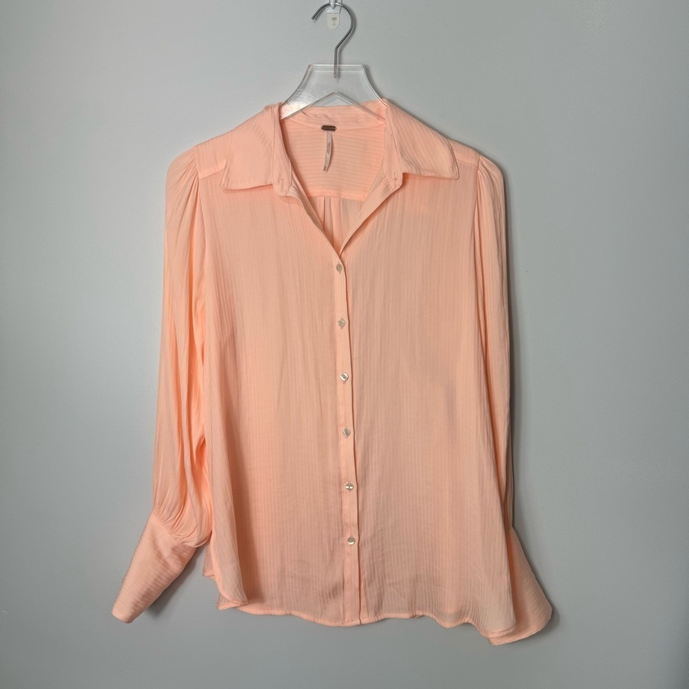 Free People Light Orange Sherbet long sleeve button down top xs 1927